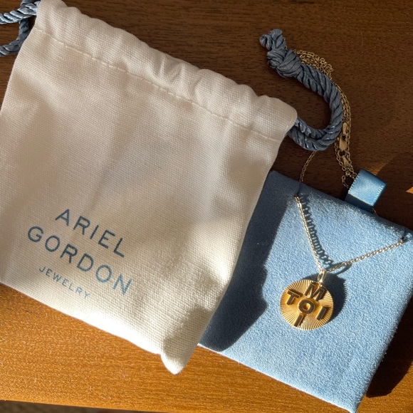 Ariel Gordon Toi Et Moi Starburst Pendant NWT - Picture 2 of 7